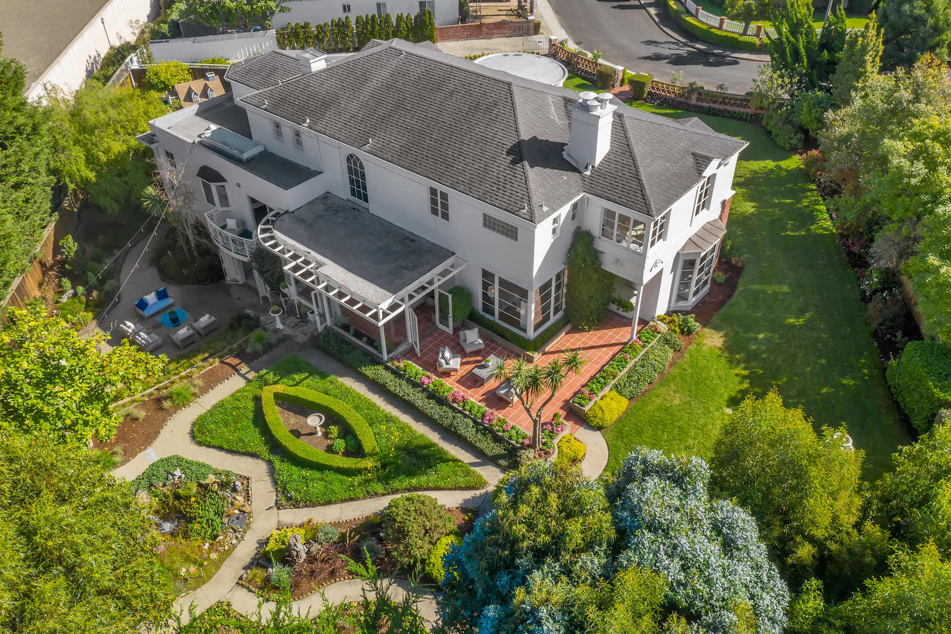Stonecrest Garden Estate